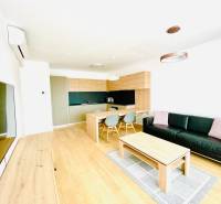 Eurovea: Na prenájom lux., zariadený, 2 byt/eng. text inside - 4