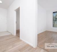 Na prenájom 4-izb. byt,121m2,terasa,parkovanie, Šafránová - 9.jpg