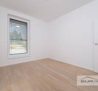 Na prenájom 4-izb. byt,121m2,terasa,parkovanie, Šafránová - 19.jpg