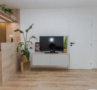 Predaj moderný dvojizbový byt po kompletnej rekonštrukcii
