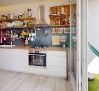 Predaj-3-izboveho-bytu-v-centre-Pezinok-Kitchen.jpg