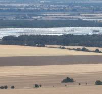 PREDAJ investičného pozemku Senec  - Blizkost skladov.JPG