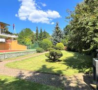 Unikátna 8-izb vila 990m2, súkromie, tenisový kurt, bazén, záhrada 33á - vinne mušky.jpg