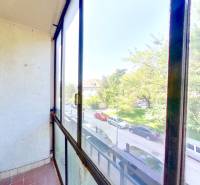 2-izbovy-byt-so-balkonom-loggiou-pivnicou-Bratislava-ul-Sibirska-05312023_160728.jpg