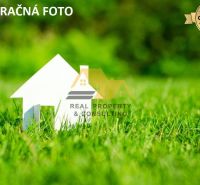 Predám stavebný pozemok vo Dvoroch nad Žitavou - 739643_73cf4935eb3d28d3e12dd53890031b0e.jpg