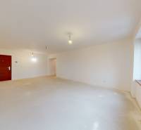 Exkluzívne 2 izbový byt , 83m2, Zimná ul., Spišská Nová Ves - 12.jpg