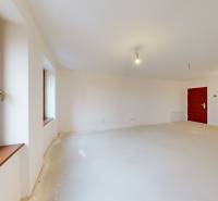 Exkluzívne 2 izbový byt , 83m2, Zimná ul., Spišská Nová Ves - 13.jpg