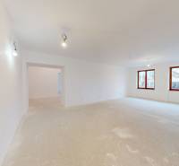 Exkluzívne 2 izbový byt , 83m2, Zimná ul., Spišská Nová Ves - 11.jpg