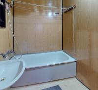 3-izbovy-byt-Trencin-Sibirska-Bathroom.jpg