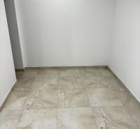Výrobné haly s administratívou a rozľahlým pozemkom. - -66b4a310eb295b4ddd01d39e.jpg