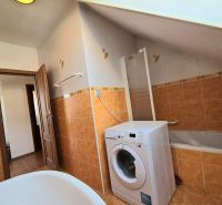 Veľký 2 izbový zariadený  byt na dlhodobý prenájom v centre s balkónom - 20241028_122737.jpg