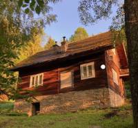 Predaj: Drevenica s veľkým pozemkom v Terchovej-časť Šípková (MO) - Drevenica Šípková Terchová