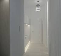 2izbový byt v AL RAHA Lofts 2 - Abu Dhabi (Type Studio) - 04 1BR STUDIO A HALLWAY.jpg