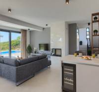 CHORVÁTSKO - Krásna moderná vila s garážou - POREČ - 34.jpg