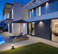 CHORVÁTSKO - Krásna moderná vila s garážou - POREČ - 15.jpg