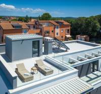 CHORVÁTSKO - Krásna moderná vila s garážou - POREČ - 24.jpg