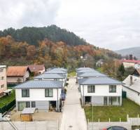 NOVOSTAVBA - 4i rodinný dom 117 m2 - Streženice - Púchov - upravene pozemok-02.jpg