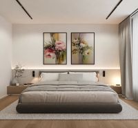 Rezidencia Karpatská (C.3E), 2i byt 60 m2 s loggiou 6 m2, TN - Spálňa v 3-izbovom byte s veľkou posteľou, obrazmi a veľkým oknom.