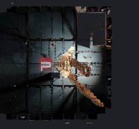 Na PREDAJ rodinný dom vo výbornej lokalite Bratislava - Ružinov - Pohľad zhora na tmavý priestor s fragmentovaným osvetlením v rodinnom dome.