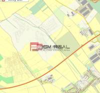 PREDAJ investičného pozemku Senec - Mapa zobrazuje Veľký Biel s úsekmi na ulici Senecká a poľnohospodárske a lesné pozemky.