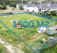Investičný pozemok 1600 m2 Marianka Intravilán Skvelé ROI - Pozemky na bývanie v Marianke na ulici Na Ovsisku, rozloha 1600 m², blízko domov.