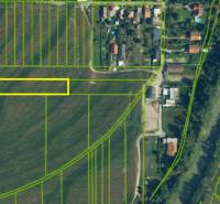 Zálesie orná pôda na predaj 3237m2 /21,- Eur / m2 - Letecká fotografia poľnohospodárskych a lesných pozemkov v obci Zálesie, ulica Domky.