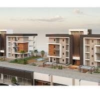 LOS ALCÁZARES -rekreačné apartmány s turistickou licenciou na prenájom - Exteriér rekreačných apartmánov v Los Alcázares so zelenými plochami a bazénom.