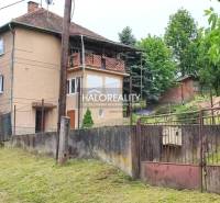 REZERVOVANÉ - Predaj, rodinný dom České Brezovo - EX... - Rodinný dom v Českých Brezovách s veľkou záhradou, oplotením a verandou.