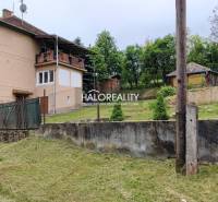 REZERVOVANÉ - Predaj, rodinný dom České Brezovo - EX... - Rodinný dom v Českých Brezovách so záhradou a krásnou prírodou na pozadí.