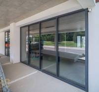 Na predaj – priestranné obchodné priestory v projekte Baťove rezidenci - Presklené obchodné priestory v Svite s parkovaním a modernou architektúrou.