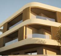 CHORVÁTSKO - Apartmány 140 m od pláže (3i) - VODICE - Trojposchodová budova so zaoblenými balkónmi v meste Vodice.