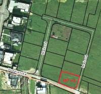 PREŠOV-ĽUBOTICE, LUKRATÍVNY POZEMOK, 497 m2, UL. VODÁRENSKÁ  - Pozemky na predaj na Vodárenskej ulici v Ľuboticiach, rozloha 497 m².