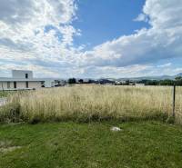 PREŠOV-ĽUBOTICE, LUKRATÍVNY POZEMOK, 497 m2, UL. VODÁRENSKÁ  - Pozemky - bývanie na Vodárenskej ulici v Ľuboticiach, ideálne pre rodinný dom.