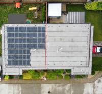 - PREDAJ - Moderný rodinný dom s extrémne nízkymi nákladmi! - Rodinný dom v Povode zhora, s fotovoltaickými panelmi na streche a záhradkou.