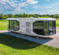 Mobilný dom VESSEL E7 s balkónom, 38 m2 - Futuristická mobilná jednotka na Zvláštne nehnuteľnosti, ulica Zuzany Chalupovej, SHOWROOM SLNEČNICE, Bratislava.