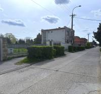 Pozemok 1315 m² pre rodinný dom blízko centra – Sládkovičovo - Pokojná ulica so zeleňou vhodná pre pozemky - bývanie v Sládkovičove.