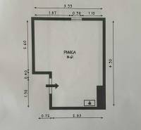 PREDAJ: 3 izbový luxusný byt s balkónom - Komárno - Návrh pôdorysu pivničného priestoru v 3-izbovom byte, dôležité rozmery a dispozícia.