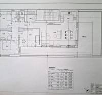 Priestranný 4-izbový byt s  terasou, zariadením, loggiou, 2 x parking - Pôdorys 4-izbového bytu s terasou zobrazuje dispozičné riešenie miestností.