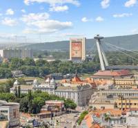EXKLUZÍVNY 2i byt (16 p.),SKY PARK, KLÍMA, VÝHĽAD, PARKING, VEŽA I - Panoráma Bratislavy so známymi mostami a budovami, Čulenova, Staré Mesto.