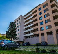 PRENAJATÉ: 2 izbový byt s PM, Rezidencia Albelli, Bellova, Košice - Budova s byty na Bellovej ulici v Košiciach, mestská časť Staré Mesto.