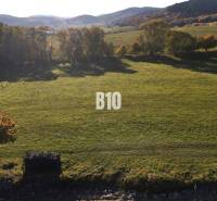 VOĽNÉ  2 zo 4 - Slnečné pozemky Petrovice-Setechov - Pozemok v Petroviciach obklopený sviežou prírodou ideálny na bývanie.