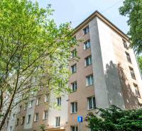 Na prenájom štýlový  3 - izb. byt  (Košice - Sever) - Bytový dom obklopený zeleňou na Vodárenskej v Košiciach - mestská časť Sever.