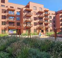 EXKLUZÍVNE MESTSKÉ BÝVANIE v PROJEKTE ZWIRN: 1 izb. BYT -  42,14 M2   - Bytový komplex v Bratislave - Ružinove na ulici Košicá s ihriskom a zeleňou.