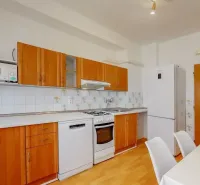 EXKLUZÍVNE Priestranný 6i RD v Ružinove - CHv38W52xd_fss.webp