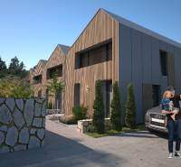 MODERNÉ 3-IZB. RODINNÉ DOMY, ZÁHRADA, SAUNA, TERASA, OBEC TURECKÁ - Rodinné domy v Tureckej s dreveným dekorom, kamenným plotom a zaparkovaným autom.