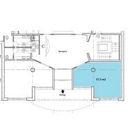 Obchodno- kancelársky priestor s výkladom na Nám. slobody - Pôdorys s recepciou, kanceláriou, sociálnymi zariadeniami na ulici Námestie slobody.