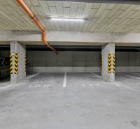 OPAL - NOVÝ a KOMPLETNE ZARIADENÝ 2,5-izbový byt s LODŽIOU a PARKOVANÍ - Podzemné parkovisko s ohraničenými parkovacími miestami a stĺpmi na Perlovej v Bratislave - Jarovciach.