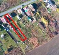 Radnovce – 660 m2 stavebný pozemok 20 minút od Rimavskej Soboty - Letecký pohľad na rezidenčné pozemky v Radnovciach, vyznačené červeným obdĺžnikom.