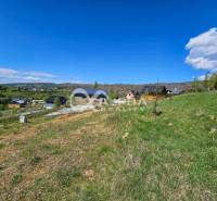 Stavebné pozemky v lokalite Slnečná úboč, Levočská Dolina - Rodinné domy na kopci v Levoči, Levočská dolina, vhodné na Pozemky - bývanie.