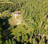 EXKLUZÍVNE stavebný pozemok, Nálepkovo časť Tretí Hámor, okres Gelnica - Letecký pohľad na lesné pozemky na bývanie v Nálepkove na ulici Tretí Hámor.